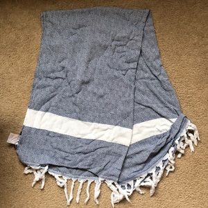 Scarf/blanket